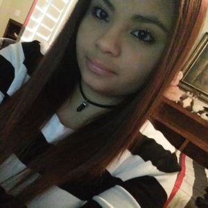 Meet your Posher, Alondra